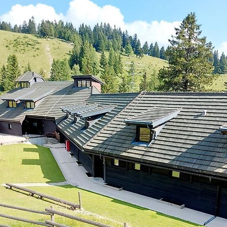 Apartma Krvavec - Cosy Mountain Retreat ツェルクニェ・ナ・ゴレニスケム エクステリア 写真